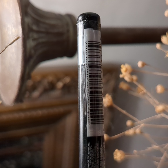 NWT Avon Glimmer Sticks Eyeliner - Picture 2 of 4